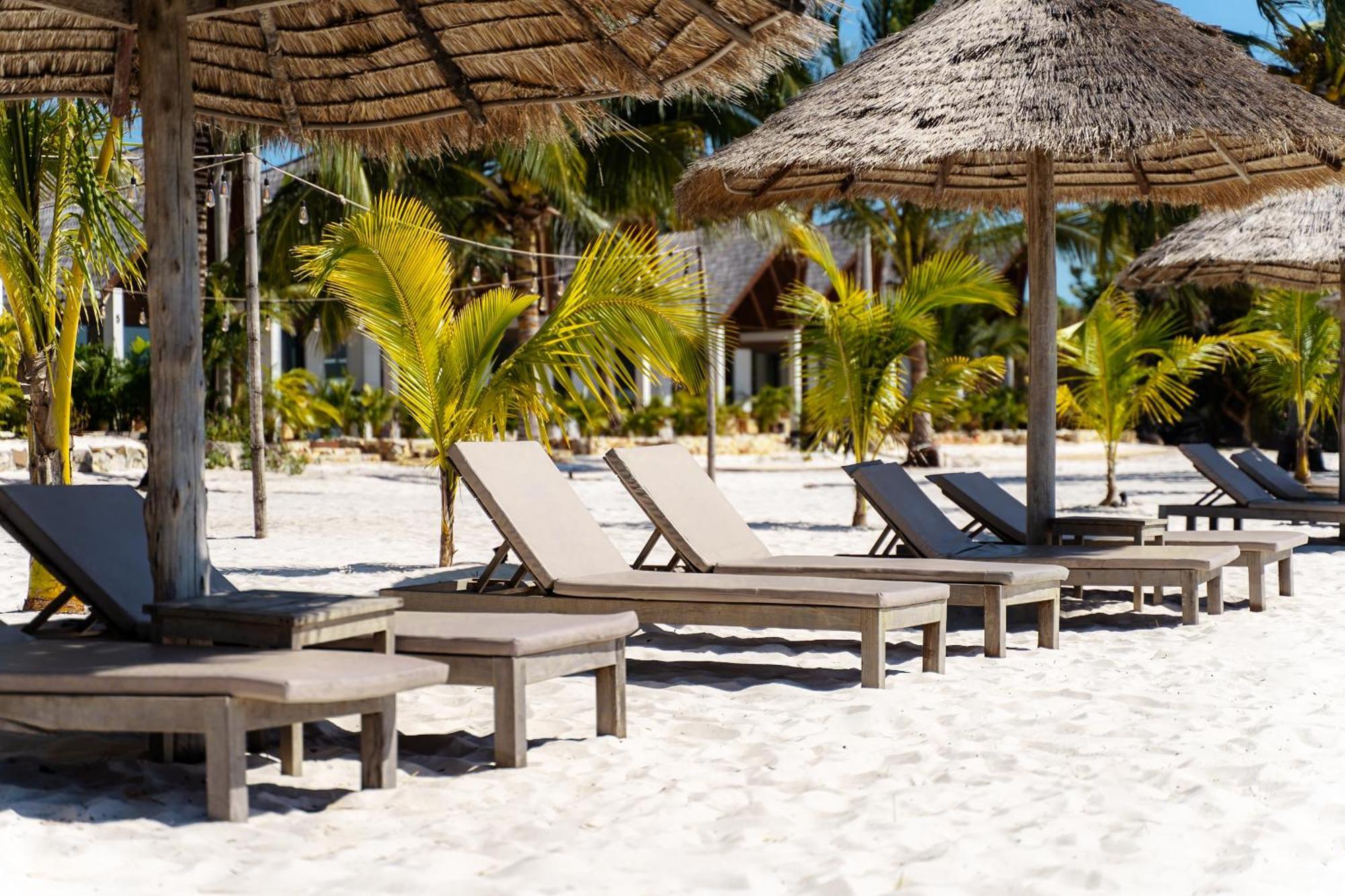 Golden Beach Resort Sok San Village Экстерьер фото
