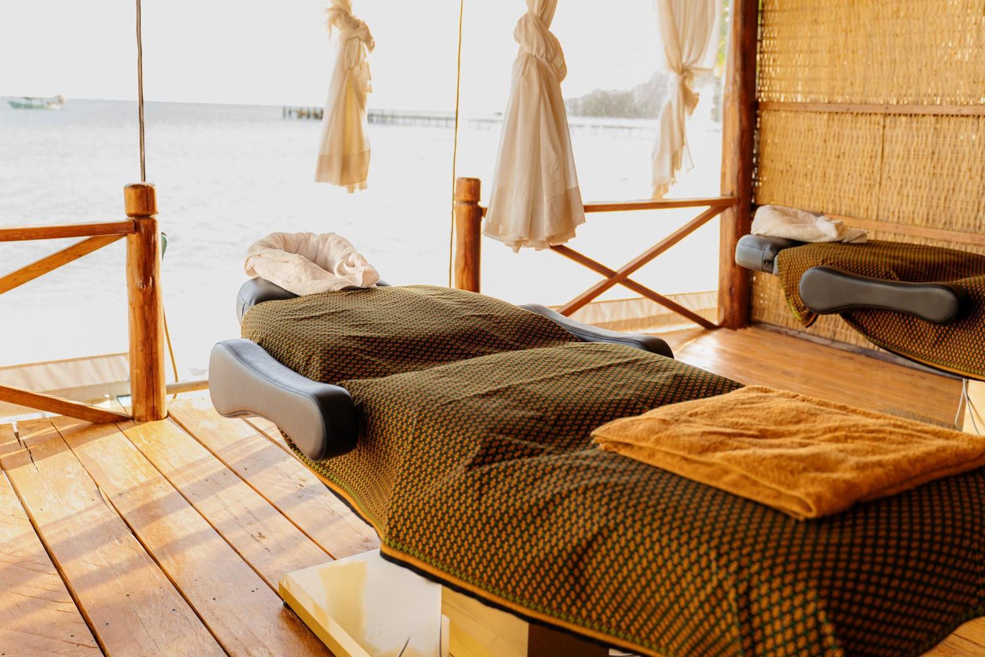 Golden Beach Resort Sok San Village Экстерьер фото