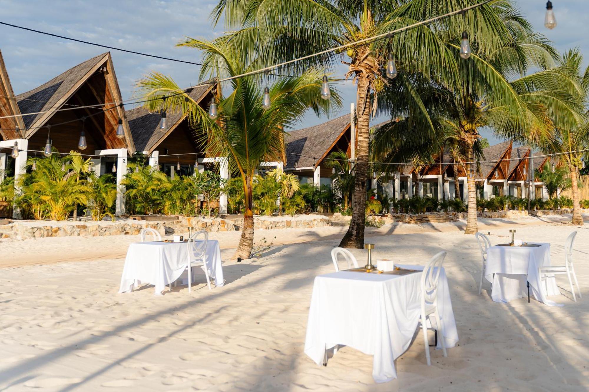 Golden Beach Resort Sok San Village Экстерьер фото